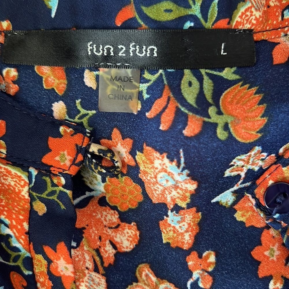 Fun 2 Fun Blouse - Picture 6 of 6